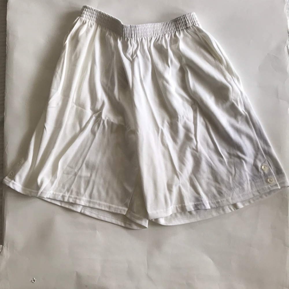 NWT Lantana White Shorts, Large